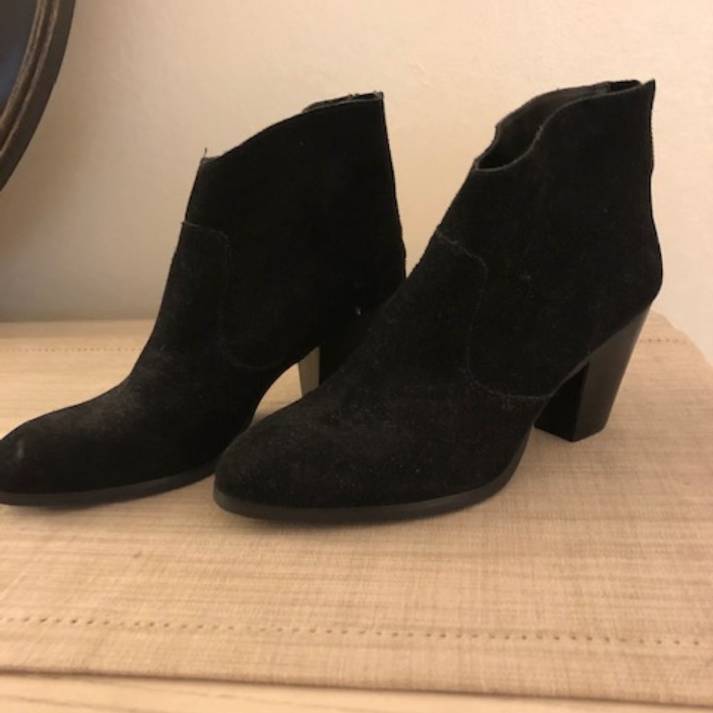 Tesori Black Suede Boots